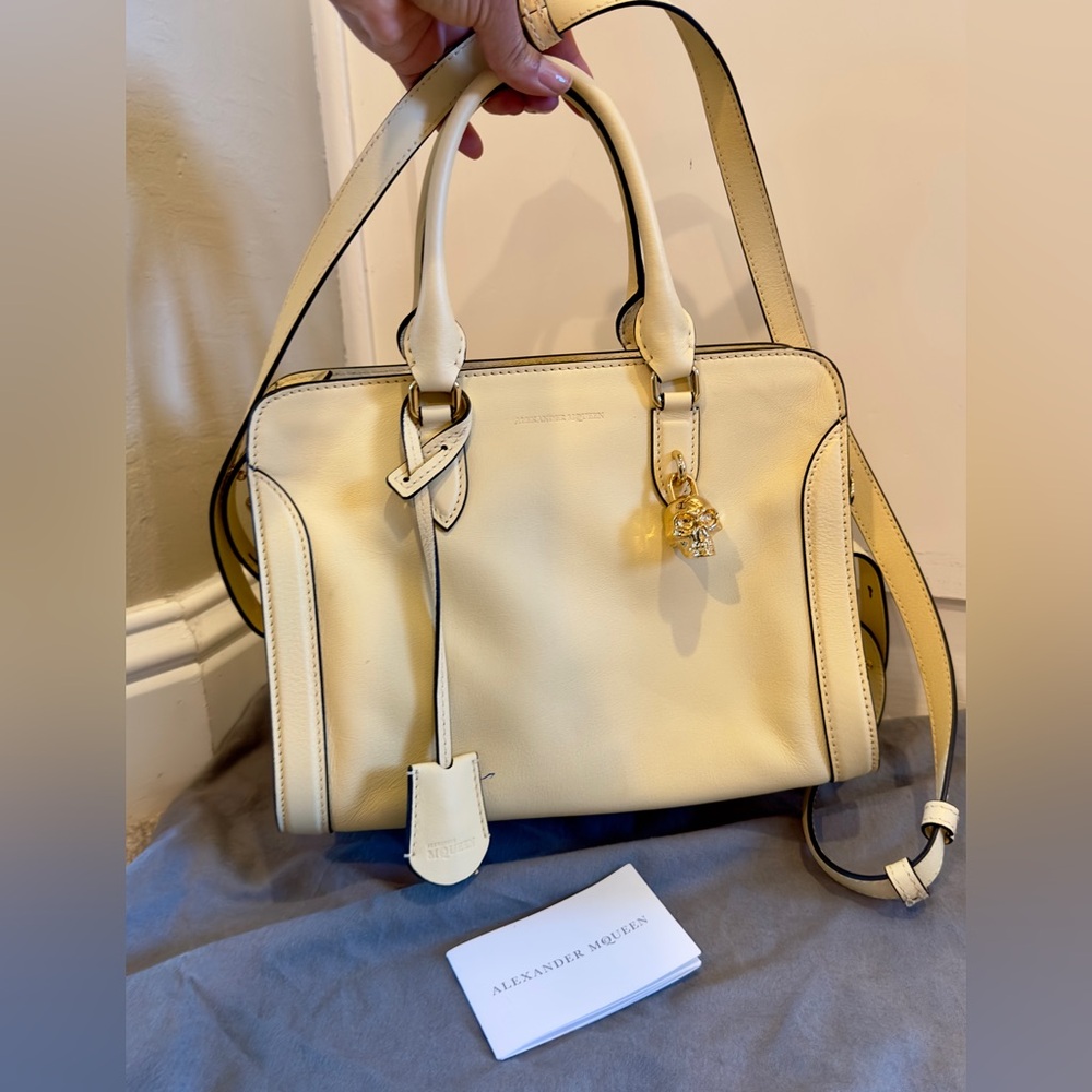 Alexander McQueen  skull bag
